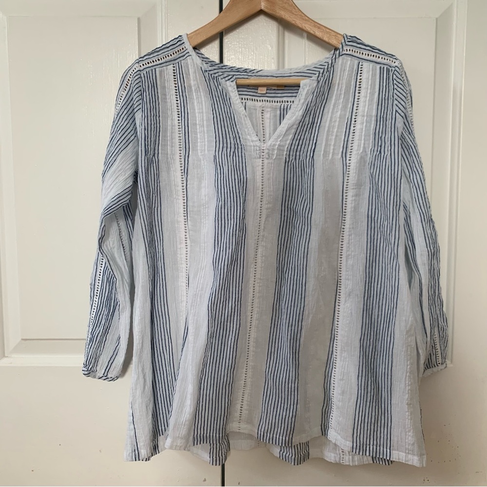 Pink Chicken womens peasant top Small blue white striped